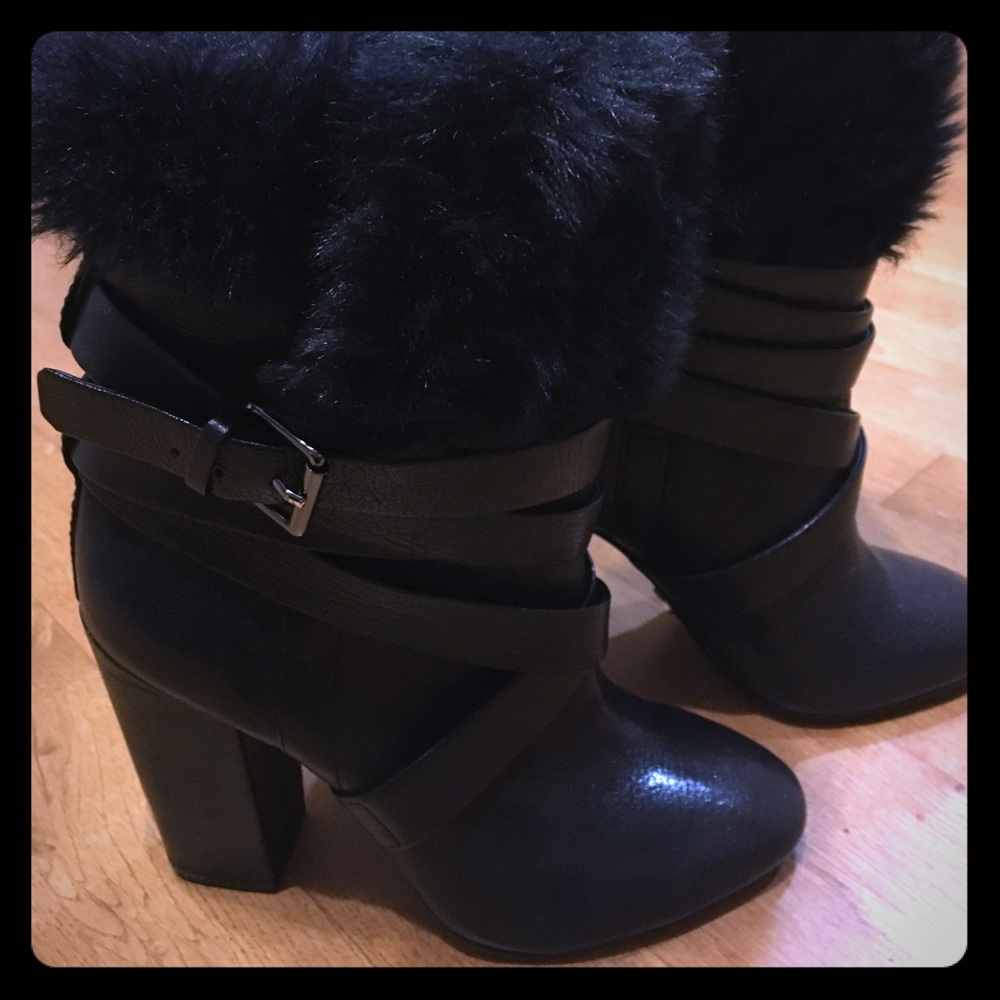 Pour La Victoire Bionda Faux Fur Collar Bo…